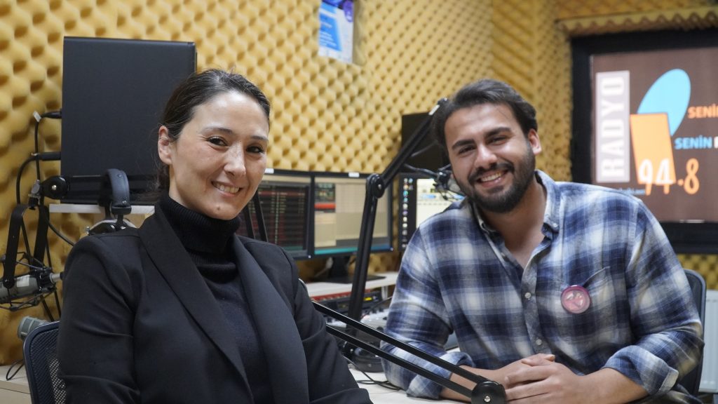 Medyada Kadın: Güçlü Roller mi, Eksik Temsiller mi? - Radyo Kİ