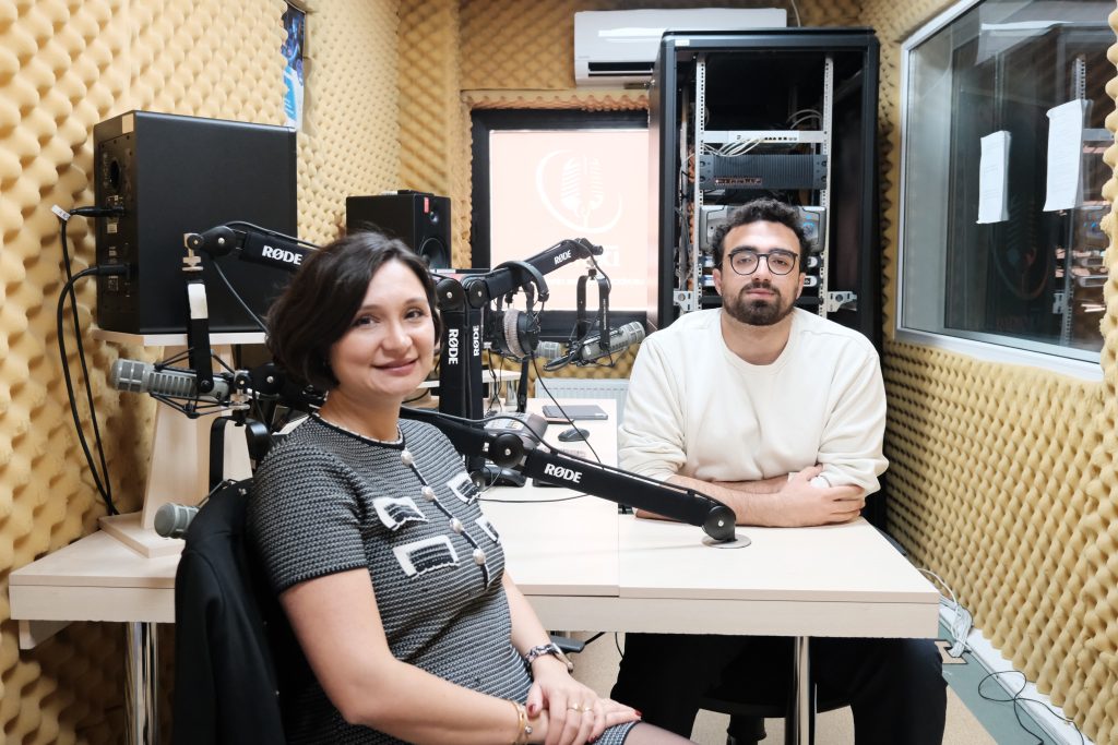 Modern Çağın Getirdiği Zihinsel Yıpranmaya Karşı En Etkili Yol “Sosyal Destek”-Radyo Ki